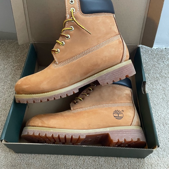 Timberland | Shoes | Timberland Tan Boots With Rugged Tread And Hightop ...